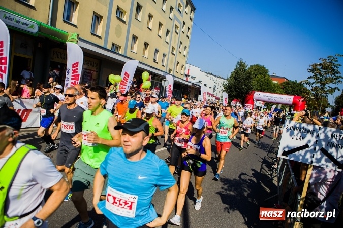 Zdjęcie w galerii na portalu naszraciborz.pl: II Rafako Półmaraton Racibórz. Trzy miejsca na podium dla Kenijczyków i rekord trasy wiadomości z regionu