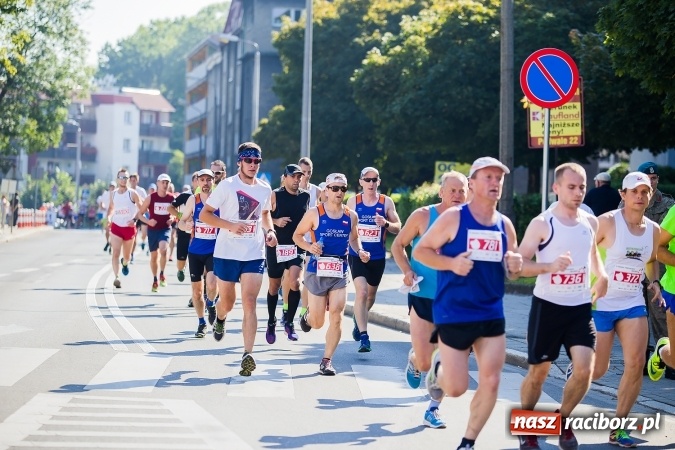 Zdjęcie w galerii na portalu naszraciborz.pl: II Rafako Półmaraton Racibórz. Trzy miejsca na podium dla Kenijczyków i rekord trasy wiadomości z regionu