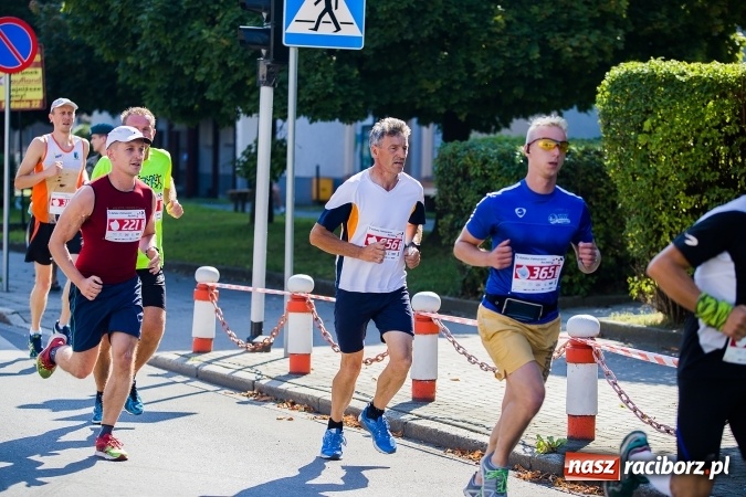 Zdjęcie w galerii na portalu naszraciborz.pl: II Rafako Półmaraton Racibórz. Trzy miejsca na podium dla Kenijczyków i rekord trasy wiadomości z regionu