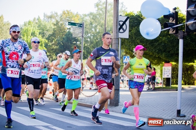Zdjęcie w galerii na portalu naszraciborz.pl: II Rafako Półmaraton Racibórz. Trzy miejsca na podium dla Kenijczyków i rekord trasy wiadomości z regionu