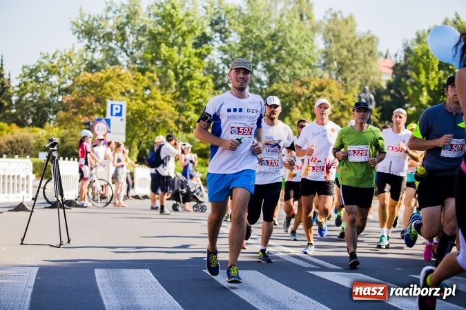 Zdjęcie w galerii na portalu naszraciborz.pl: II Rafako Półmaraton Racibórz. Trzy miejsca na podium dla Kenijczyków i rekord trasy wiadomości z regionu