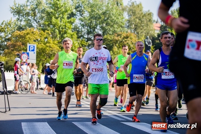 Zdjęcie w galerii na portalu naszraciborz.pl: II Rafako Półmaraton Racibórz. Trzy miejsca na podium dla Kenijczyków i rekord trasy wiadomości z regionu