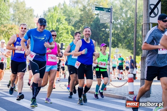 Zdjęcie w galerii na portalu naszraciborz.pl: II Rafako Półmaraton Racibórz. Trzy miejsca na podium dla Kenijczyków i rekord trasy wiadomości z regionu