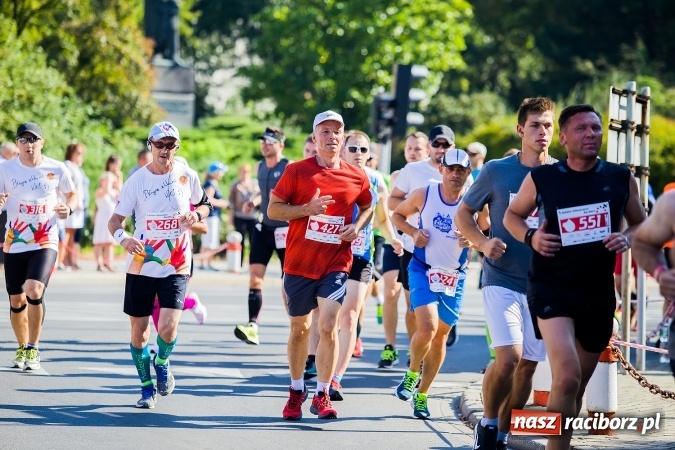Zdjęcie w galerii na portalu naszraciborz.pl: II Rafako Półmaraton Racibórz. Trzy miejsca na podium dla Kenijczyków i rekord trasy wiadomości z regionu