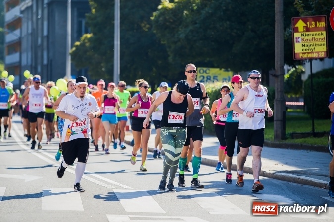 Zdjęcie w galerii na portalu naszraciborz.pl: II Rafako Półmaraton Racibórz. Trzy miejsca na podium dla Kenijczyków i rekord trasy wiadomości z regionu