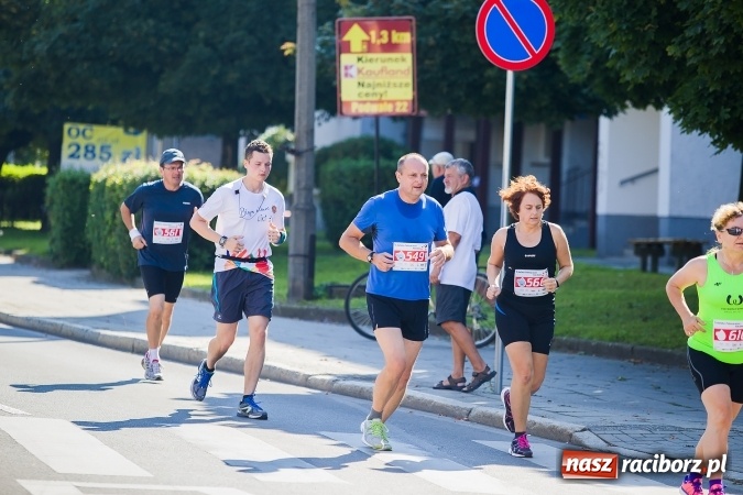 Zdjęcie w galerii na portalu naszraciborz.pl: II Rafako Półmaraton Racibórz. Trzy miejsca na podium dla Kenijczyków i rekord trasy wiadomości z regionu