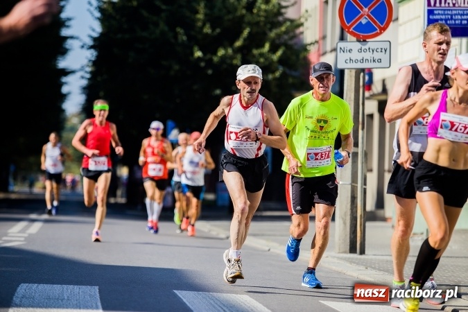 Zdjęcie w galerii na portalu naszraciborz.pl: II Rafako Półmaraton Racibórz. Trzy miejsca na podium dla Kenijczyków i rekord trasy wiadomości z regionu