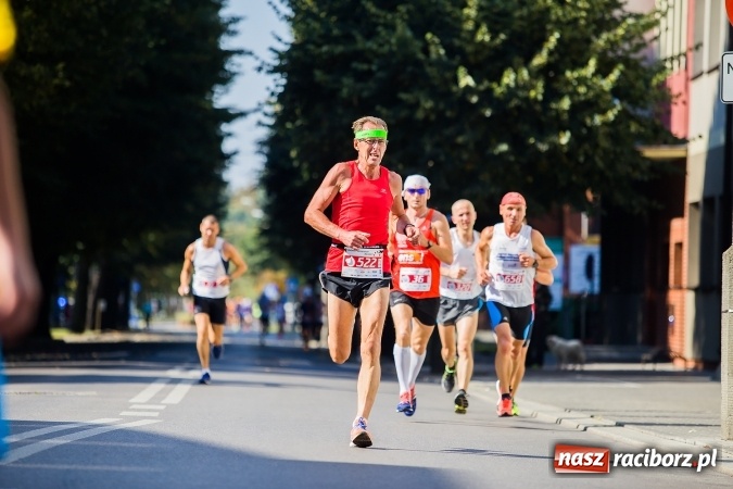 Zdjęcie w galerii na portalu naszraciborz.pl: II Rafako Półmaraton Racibórz. Trzy miejsca na podium dla Kenijczyków i rekord trasy wiadomości z regionu