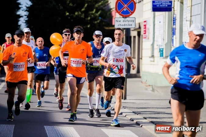 Zdjęcie w galerii na portalu naszraciborz.pl: II Rafako Półmaraton Racibórz. Trzy miejsca na podium dla Kenijczyków i rekord trasy wiadomości z regionu