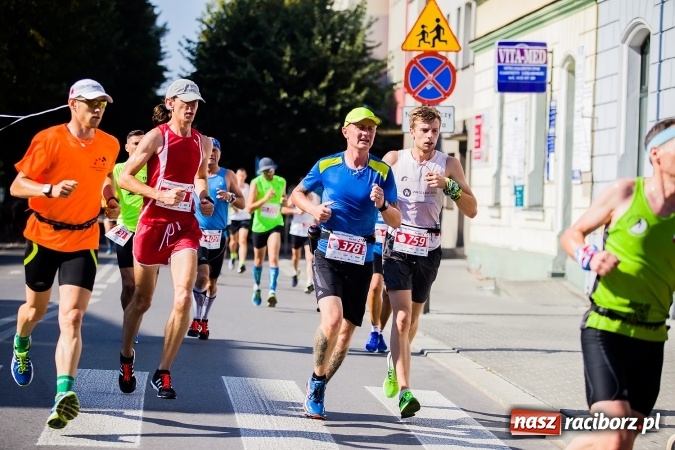Zdjęcie w galerii na portalu naszraciborz.pl: II Rafako Półmaraton Racibórz. Trzy miejsca na podium dla Kenijczyków i rekord trasy wiadomości z regionu