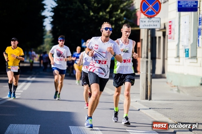 Zdjęcie w galerii na portalu naszraciborz.pl: II Rafako Półmaraton Racibórz. Trzy miejsca na podium dla Kenijczyków i rekord trasy wiadomości z regionu