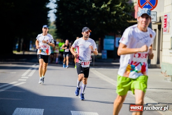 Zdjęcie w galerii na portalu naszraciborz.pl: II Rafako Półmaraton Racibórz. Trzy miejsca na podium dla Kenijczyków i rekord trasy wiadomości z regionu