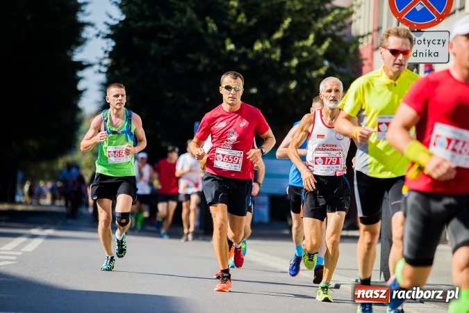 Zdjęcie w galerii na portalu naszraciborz.pl: II Rafako Półmaraton Racibórz. Trzy miejsca na podium dla Kenijczyków i rekord trasy wiadomości z regionu