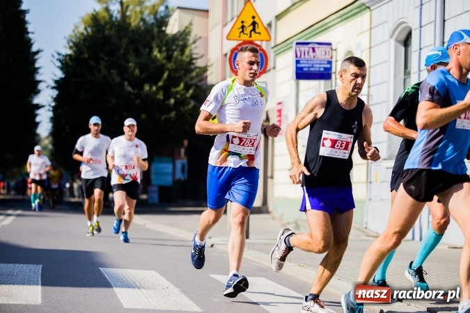 Zdjęcie w galerii na portalu naszraciborz.pl: II Rafako Półmaraton Racibórz. Trzy miejsca na podium dla Kenijczyków i rekord trasy wiadomości z regionu