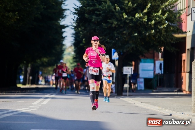 Zdjęcie w galerii na portalu naszraciborz.pl: II Rafako Półmaraton Racibórz. Trzy miejsca na podium dla Kenijczyków i rekord trasy wiadomości z regionu