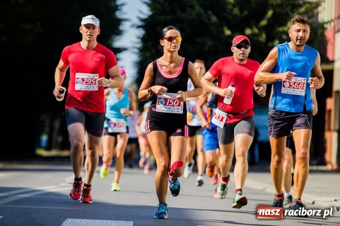Zdjęcie w galerii na portalu naszraciborz.pl: II Rafako Półmaraton Racibórz. Trzy miejsca na podium dla Kenijczyków i rekord trasy wiadomości z regionu