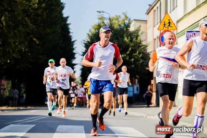 Zdjęcie w galerii na portalu naszraciborz.pl: II Rafako Półmaraton Racibórz. Trzy miejsca na podium dla Kenijczyków i rekord trasy wiadomości z regionu