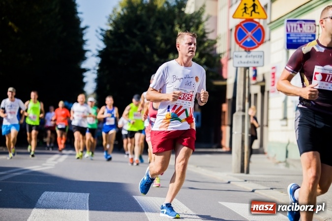 Zdjęcie w galerii na portalu naszraciborz.pl: II Rafako Półmaraton Racibórz. Trzy miejsca na podium dla Kenijczyków i rekord trasy wiadomości z regionu