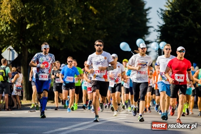 Zdjęcie w galerii na portalu naszraciborz.pl: II Rafako Półmaraton Racibórz. Trzy miejsca na podium dla Kenijczyków i rekord trasy wiadomości z regionu