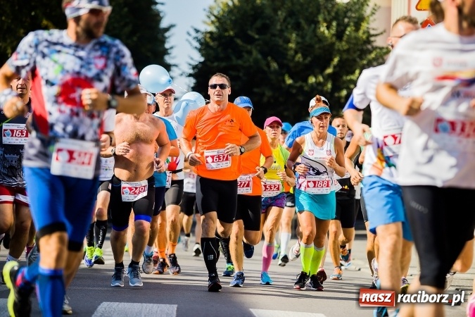 Zdjęcie w galerii na portalu naszraciborz.pl: II Rafako Półmaraton Racibórz. Trzy miejsca na podium dla Kenijczyków i rekord trasy wiadomości z regionu