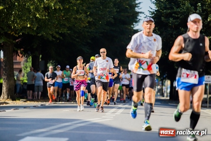 Zdjęcie w galerii na portalu naszraciborz.pl: II Rafako Półmaraton Racibórz. Trzy miejsca na podium dla Kenijczyków i rekord trasy wiadomości z regionu