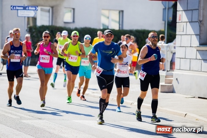 Zdjęcie w galerii na portalu naszraciborz.pl: II Rafako Półmaraton Racibórz. Trzy miejsca na podium dla Kenijczyków i rekord trasy wiadomości z regionu