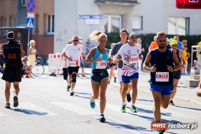 Zdjęcie w galerii na portalu naszraciborz.pl: II Rafako Półmaraton Racibórz. Trzy miejsca na podium dla Kenijczyków i rekord trasy wiadomości z regionu