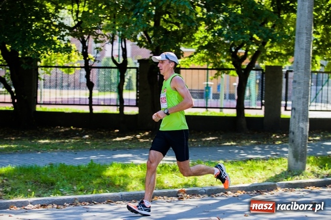 Zdjęcie w galerii na portalu naszraciborz.pl: II Rafako Półmaraton Racibórz. Trzy miejsca na podium dla Kenijczyków i rekord trasy wiadomości z regionu