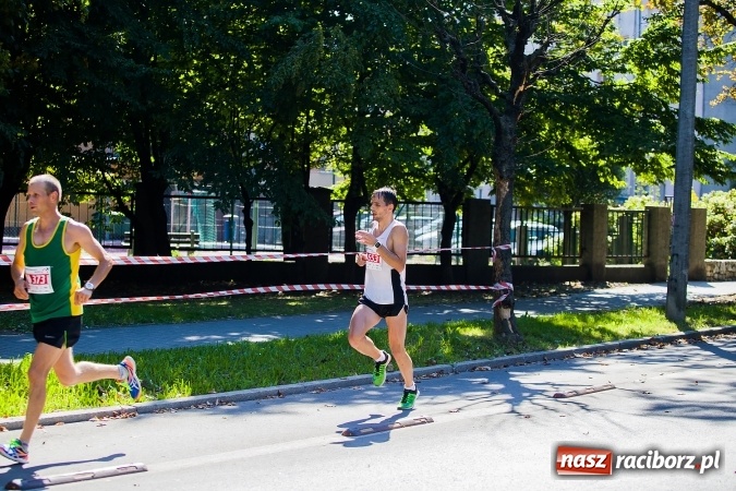 Zdjęcie w galerii na portalu naszraciborz.pl: II Rafako Półmaraton Racibórz. Trzy miejsca na podium dla Kenijczyków i rekord trasy wiadomości z regionu