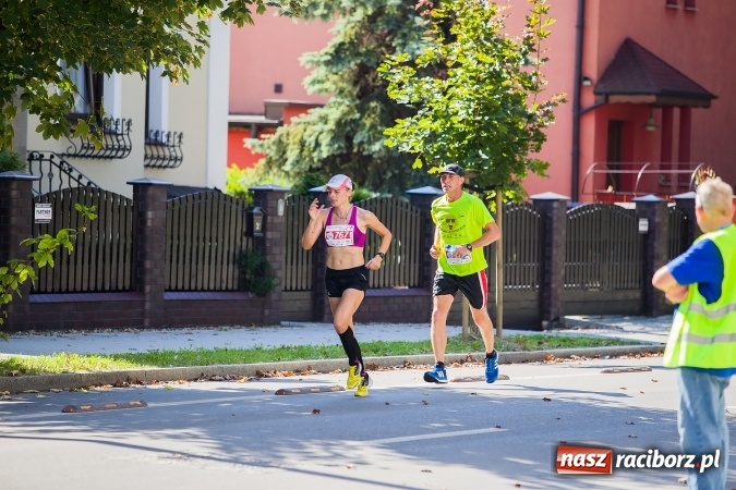 Zdjęcie w galerii na portalu naszraciborz.pl: II Rafako Półmaraton Racibórz. Trzy miejsca na podium dla Kenijczyków i rekord trasy wiadomości z regionu