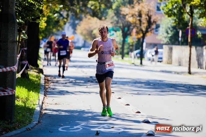 Zdjęcie w galerii na portalu naszraciborz.pl: II Rafako Półmaraton Racibórz. Trzy miejsca na podium dla Kenijczyków i rekord trasy wiadomości z regionu