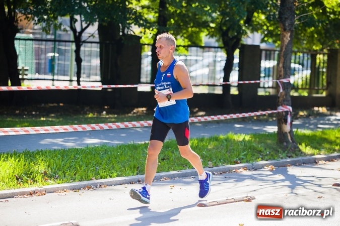 Zdjęcie w galerii na portalu naszraciborz.pl: II Rafako Półmaraton Racibórz. Trzy miejsca na podium dla Kenijczyków i rekord trasy wiadomości z regionu