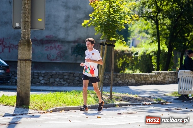 Zdjęcie w galerii na portalu naszraciborz.pl: II Rafako Półmaraton Racibórz. Trzy miejsca na podium dla Kenijczyków i rekord trasy wiadomości z regionu