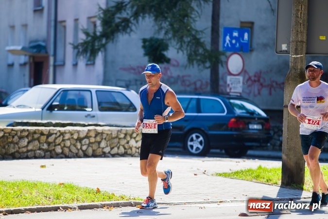 Zdjęcie w galerii na portalu naszraciborz.pl: II Rafako Półmaraton Racibórz. Trzy miejsca na podium dla Kenijczyków i rekord trasy wiadomości z regionu