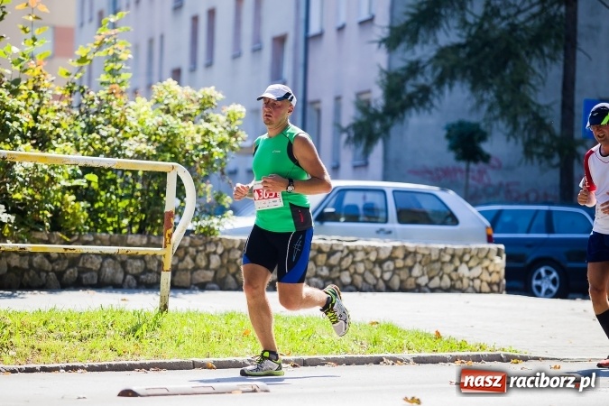 Zdjęcie w galerii na portalu naszraciborz.pl: II Rafako Półmaraton Racibórz. Trzy miejsca na podium dla Kenijczyków i rekord trasy wiadomości z regionu