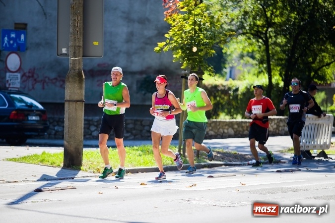 Zdjęcie w galerii na portalu naszraciborz.pl: II Rafako Półmaraton Racibórz. Trzy miejsca na podium dla Kenijczyków i rekord trasy wiadomości z regionu