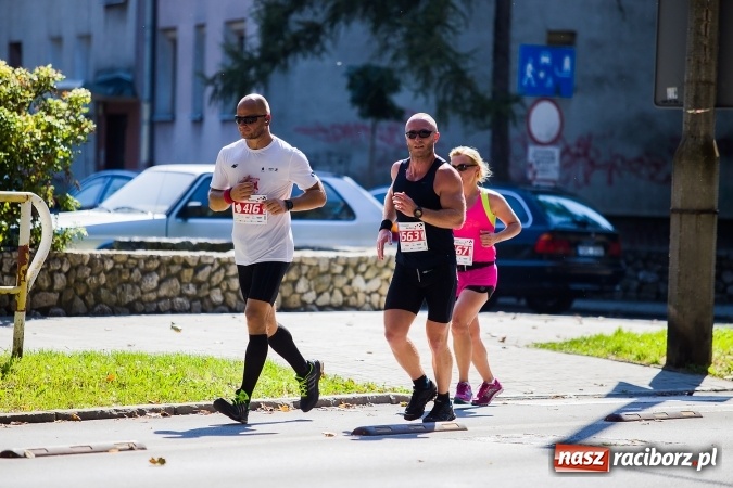 Zdjęcie w galerii na portalu naszraciborz.pl: II Rafako Półmaraton Racibórz. Trzy miejsca na podium dla Kenijczyków i rekord trasy wiadomości z regionu