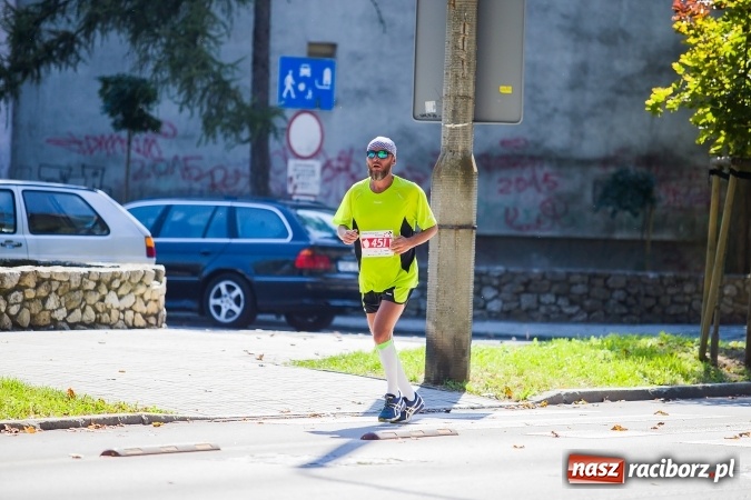 Zdjęcie w galerii na portalu naszraciborz.pl: II Rafako Półmaraton Racibórz. Trzy miejsca na podium dla Kenijczyków i rekord trasy wiadomości z regionu