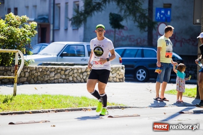 Zdjęcie w galerii na portalu naszraciborz.pl: II Rafako Półmaraton Racibórz. Trzy miejsca na podium dla Kenijczyków i rekord trasy wiadomości z regionu
