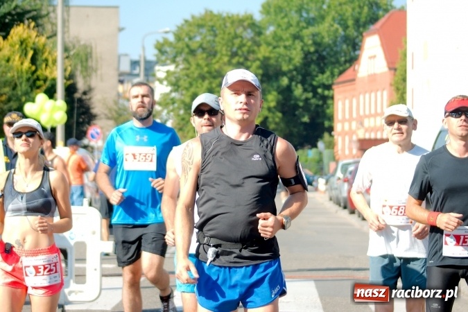 Zdjęcie w galerii na portalu naszraciborz.pl: II Rafako Półmaraton Racibórz. Trzy miejsca na podium dla Kenijczyków i rekord trasy wiadomości z regionu