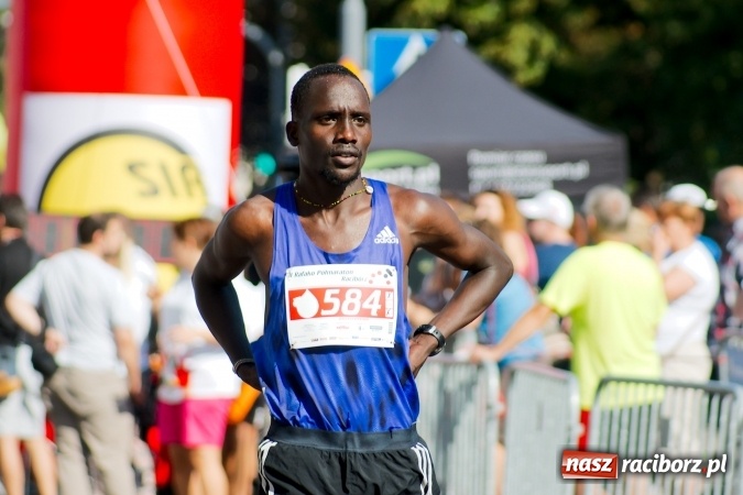 Zdjęcie w galerii na portalu naszraciborz.pl: II Rafako Półmaraton Racibórz. Trzy miejsca na podium dla Kenijczyków i rekord trasy wiadomości z regionu