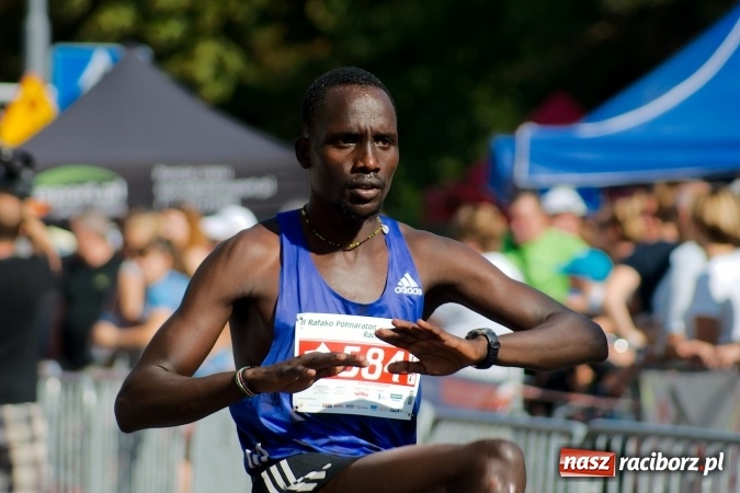 Zdjęcie w galerii na portalu naszraciborz.pl: II Rafako Półmaraton Racibórz. Trzy miejsca na podium dla Kenijczyków i rekord trasy wiadomości z regionu