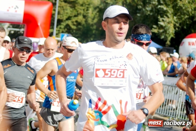 Zdjęcie w galerii na portalu naszraciborz.pl: II Rafako Półmaraton Racibórz. Trzy miejsca na podium dla Kenijczyków i rekord trasy wiadomości z regionu