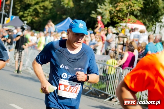 Zdjęcie w galerii na portalu naszraciborz.pl: II Rafako Półmaraton Racibórz. Trzy miejsca na podium dla Kenijczyków i rekord trasy wiadomości z regionu