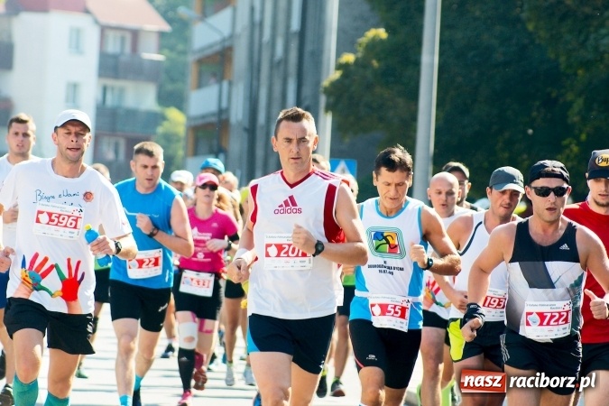 Zdjęcie w galerii na portalu naszraciborz.pl: II Rafako Półmaraton Racibórz. Trzy miejsca na podium dla Kenijczyków i rekord trasy wiadomości z regionu