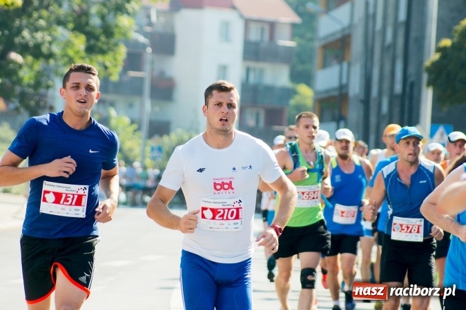 Zdjęcie w galerii na portalu naszraciborz.pl: II Rafako Półmaraton Racibórz. Trzy miejsca na podium dla Kenijczyków i rekord trasy wiadomości z regionu