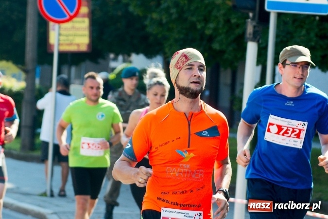 Zdjęcie w galerii na portalu naszraciborz.pl: II Rafako Półmaraton Racibórz. Trzy miejsca na podium dla Kenijczyków i rekord trasy wiadomości z regionu
