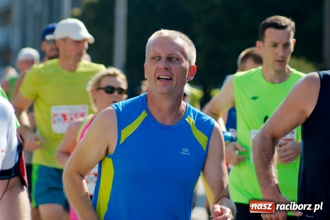 Zdjęcie w galerii na portalu naszraciborz.pl: II Rafako Półmaraton Racibórz. Trzy miejsca na podium dla Kenijczyków i rekord trasy wiadomości z regionu