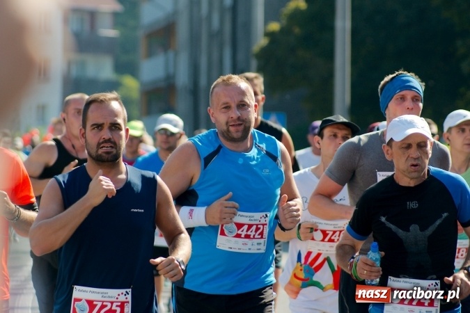Zdjęcie w galerii na portalu naszraciborz.pl: II Rafako Półmaraton Racibórz. Trzy miejsca na podium dla Kenijczyków i rekord trasy wiadomości z regionu