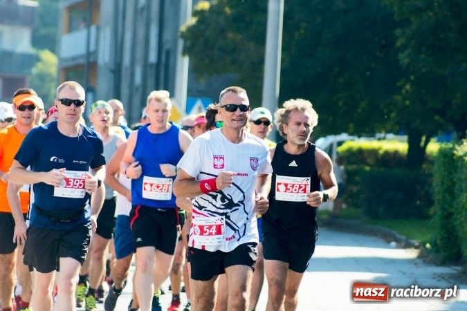 Zdjęcie w galerii na portalu naszraciborz.pl: II Rafako Półmaraton Racibórz. Trzy miejsca na podium dla Kenijczyków i rekord trasy wiadomości z regionu